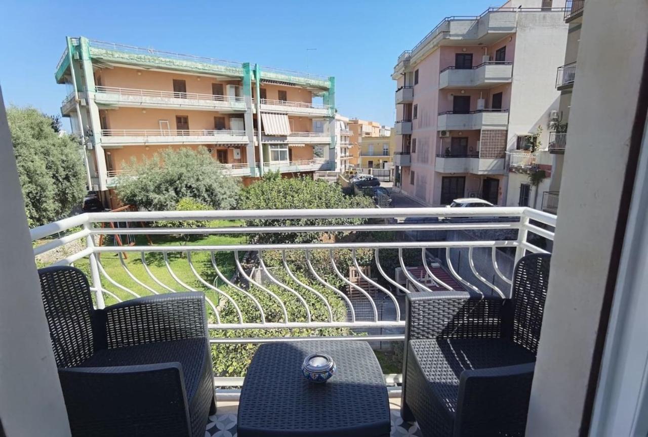 Casa Nonna Paola Vicino Parco Neapolis Apartman Szirakúza Kültér fotó